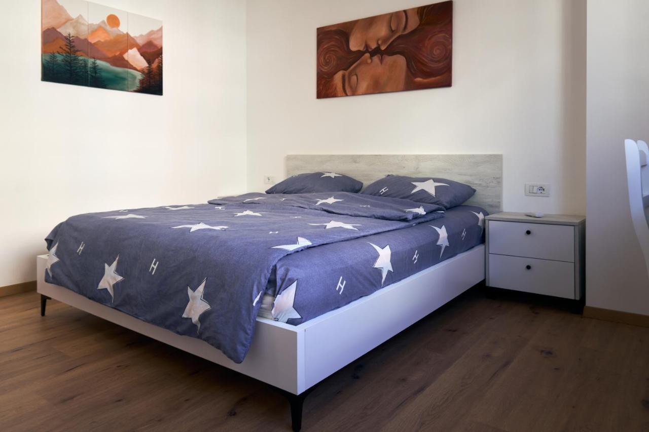 Central Beach Apartment Sarande Exterior photo