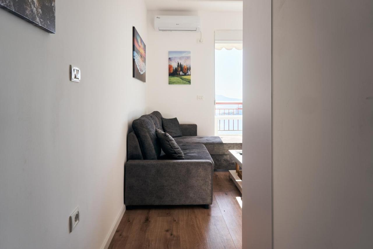 Central Beach Apartment Sarande Exterior photo